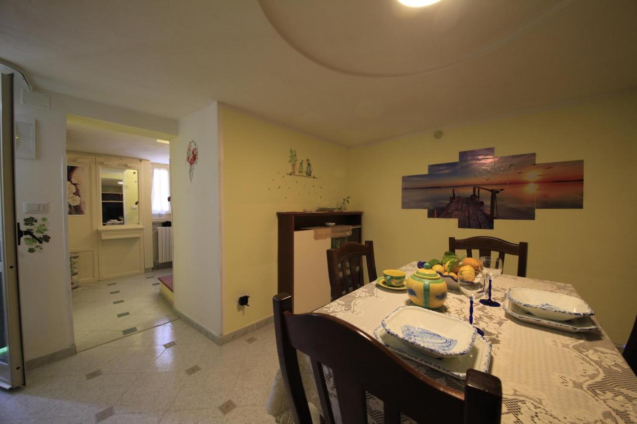 Apartamento Dolls House Minori Exterior foto